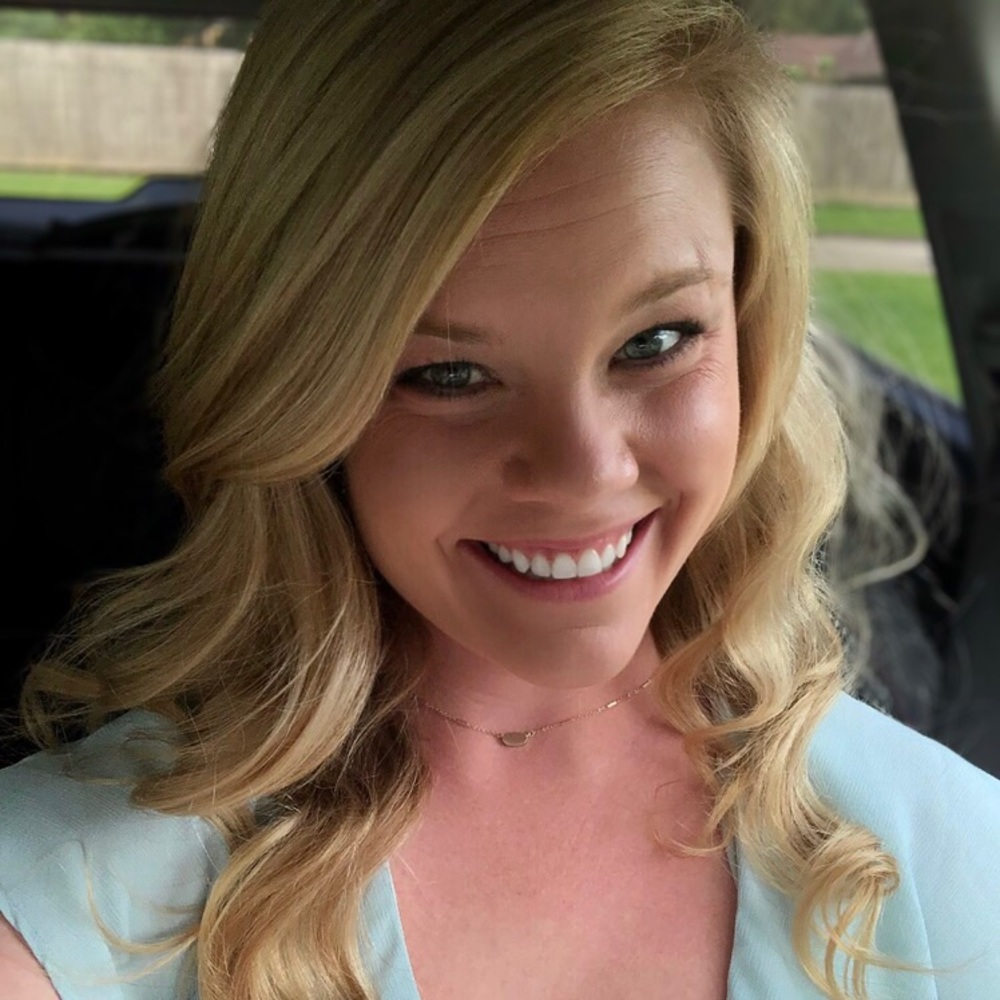 Meet your Posher, Emily